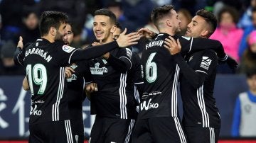 Los jugadores del Betis celebran un gol