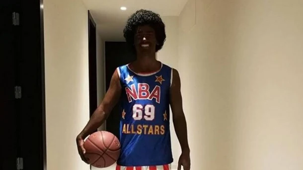 Griezmann, disfrazado de Harlem Globetrotters Griezmann, disfrazado de Harlem Globetrotters