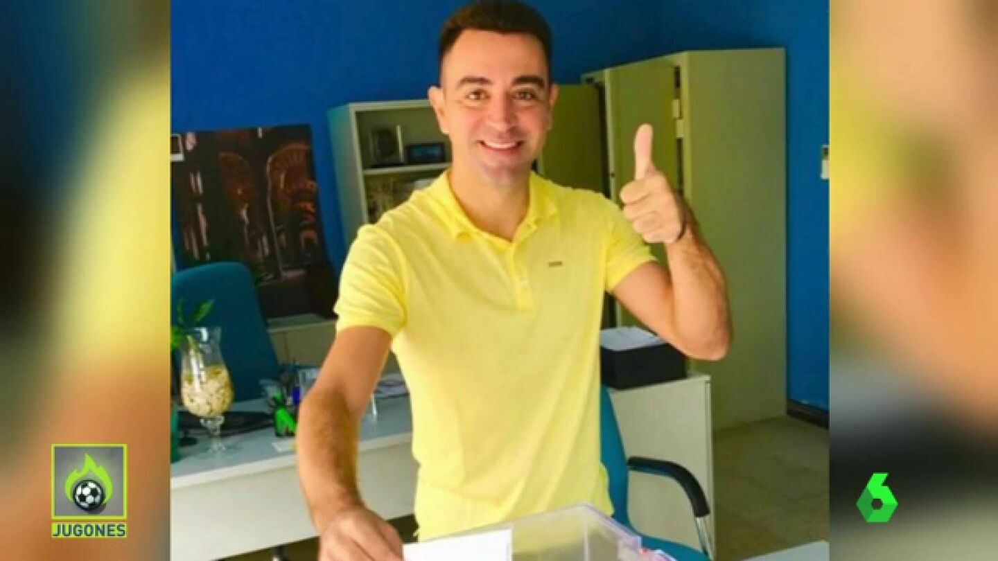 Xavi vota desde Qatar...&iexcl;Vestido de amarillo!