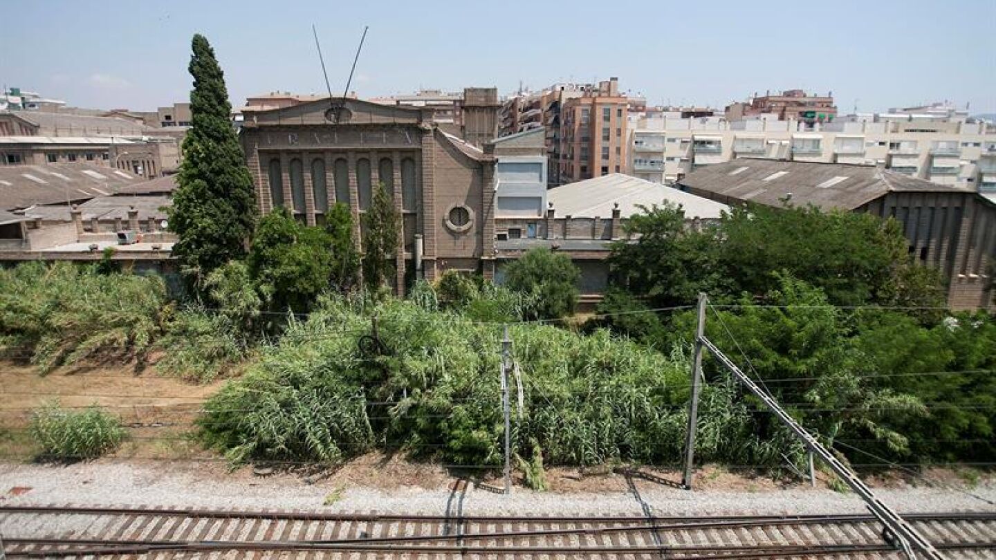 Imagen de la f&aacute;brica que Uralita ten&iacute;a entre las localidades de Cerdanyola y Ripollet (Barcelona)