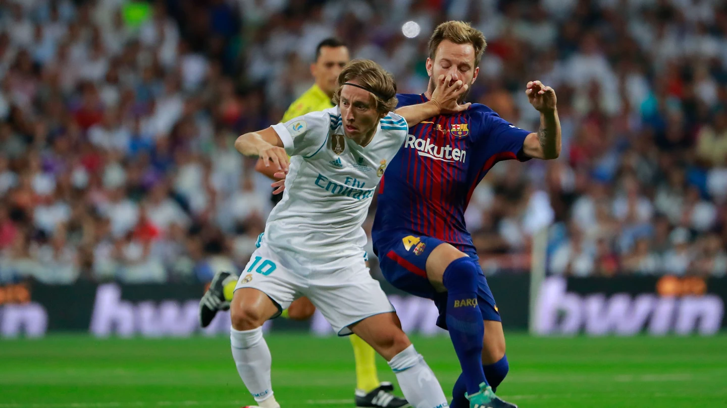 Luka Modric, en acción ante el Barcelona Luka Modric, en acción ante el Barcelona