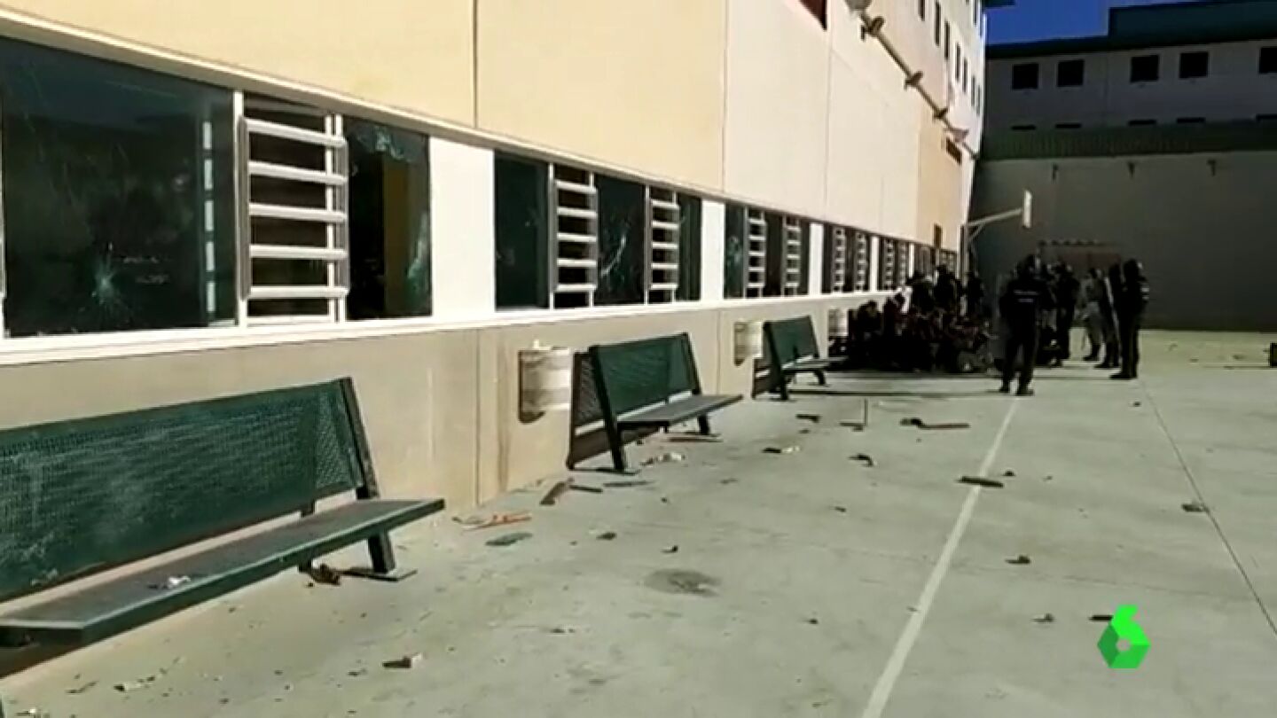 Los funcionarios de la c&aacute;rcel de Archidona, M&aacute;laga, piden m&aacute;s recursos para trabajar. 