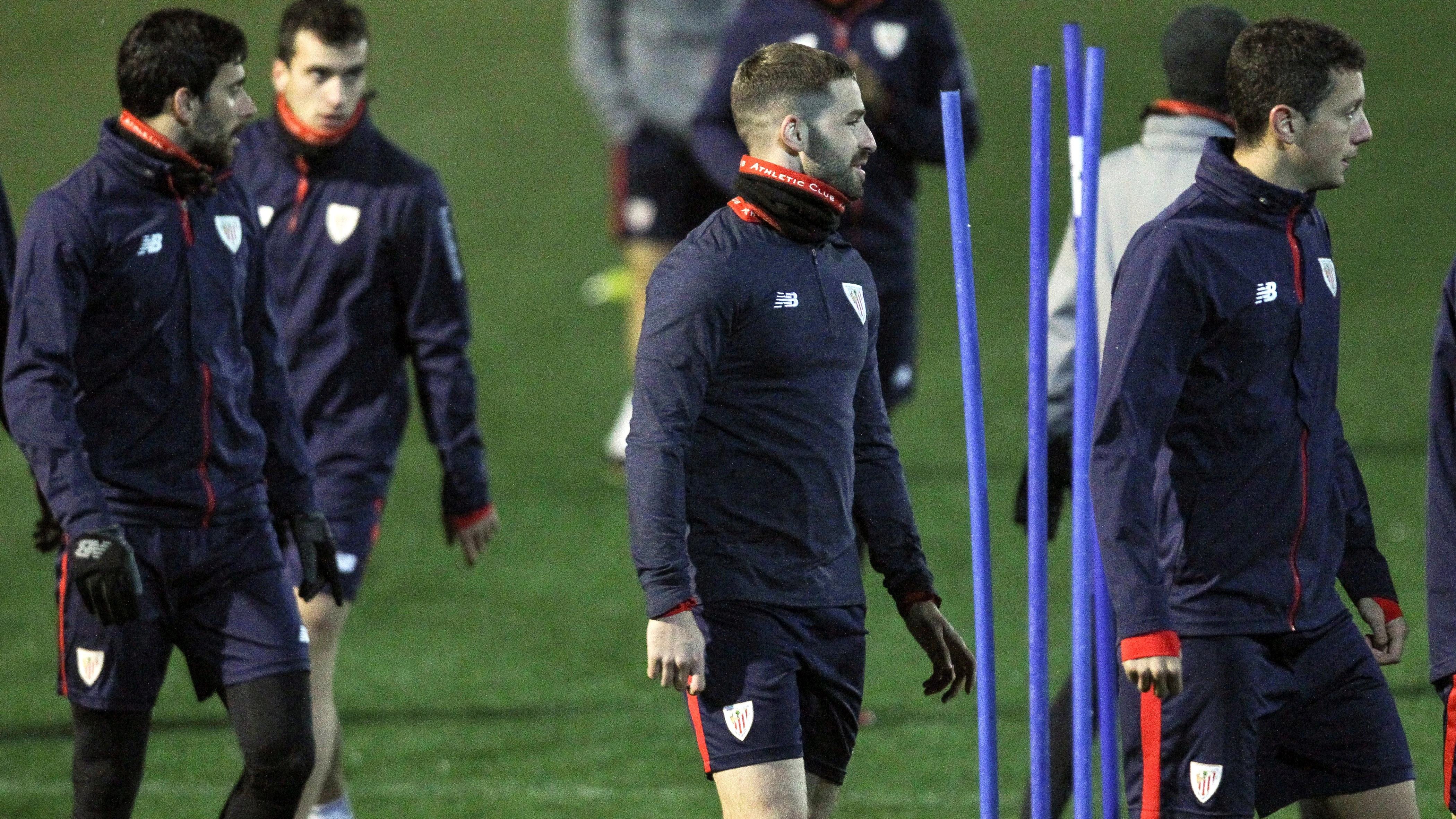 Yeray Álvarez, durante un entrenamiento con el Athletic