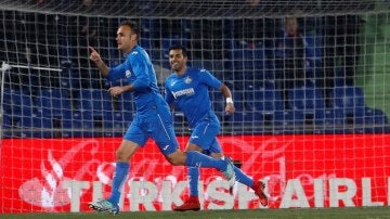 Juan Cala celebra un gol