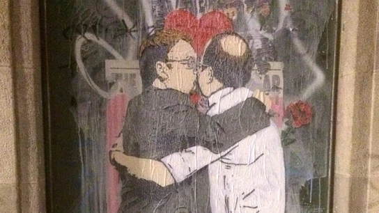 Beso entre Domènech e Iceta Beso entre Domènech e Iceta