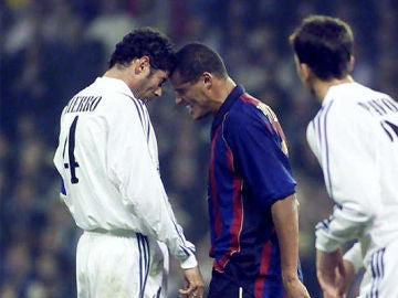 Fernando Hierro VS Rivaldo. Fernando Hierro VS Rivaldo.