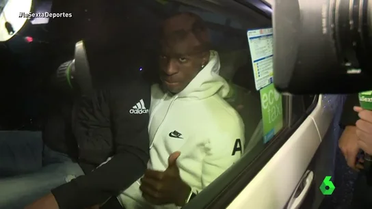 Vinicius ya está en Madrid para conocer el club y asistir al Clásico del Bernabéu Vinicius ya está en Madrid para conocer el club y asistir al Clásico del Bernabéu