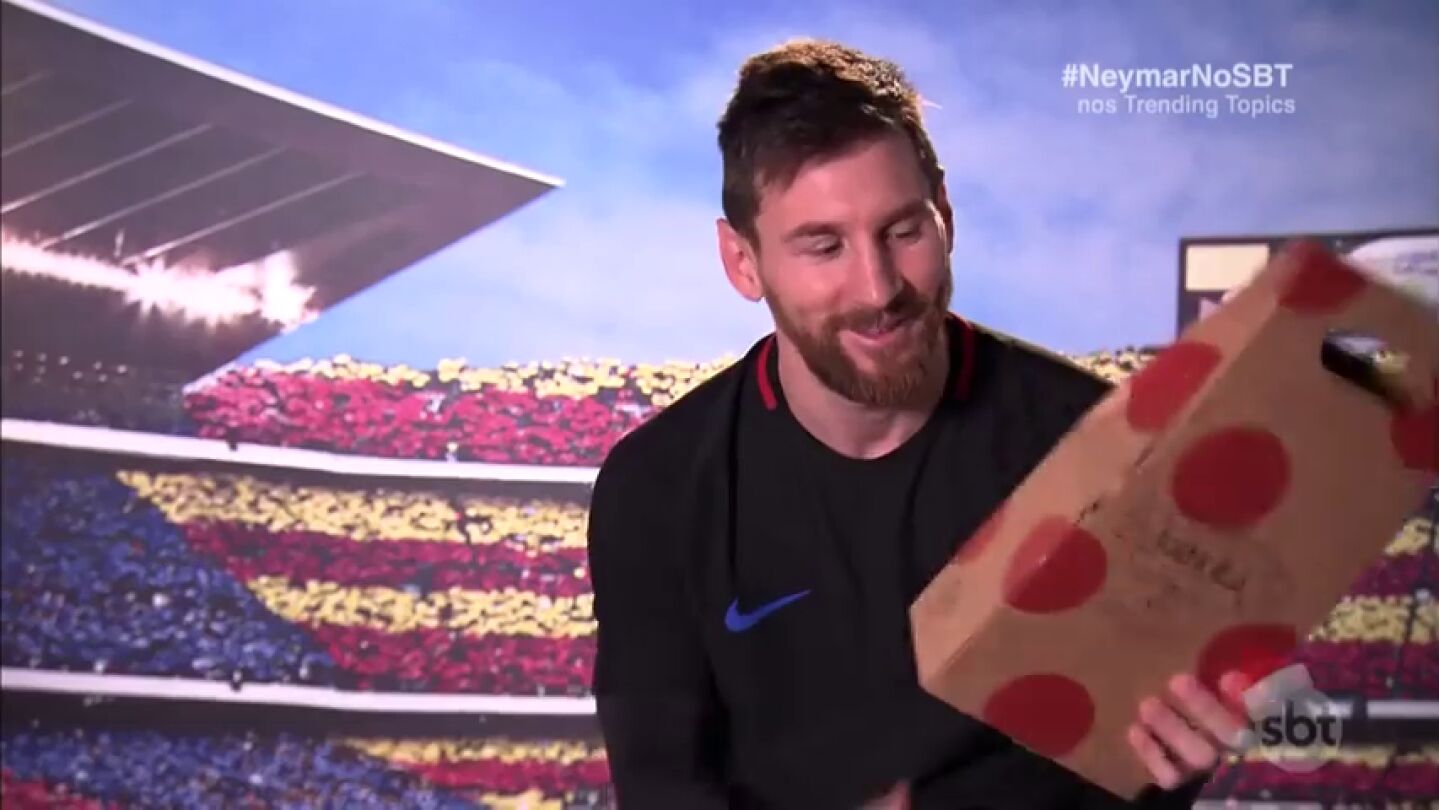 Messi se emociona con su regalo de 'amigo invisible' a Neymar: "Te extra&ntilde;amos"