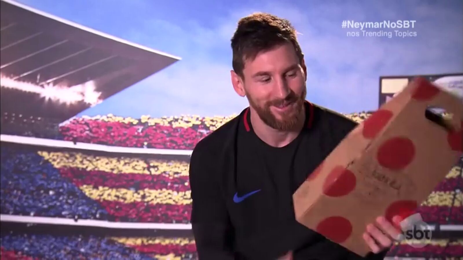 Messi se emociona con su regalo de 'amigo invisible' a Neymar: "Te extra&ntilde;amos"