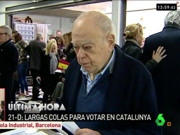 Jordi Pujol i Soley en el momento de votar el 21D Jordi Pujol i Soley en el momento de votar el 21D