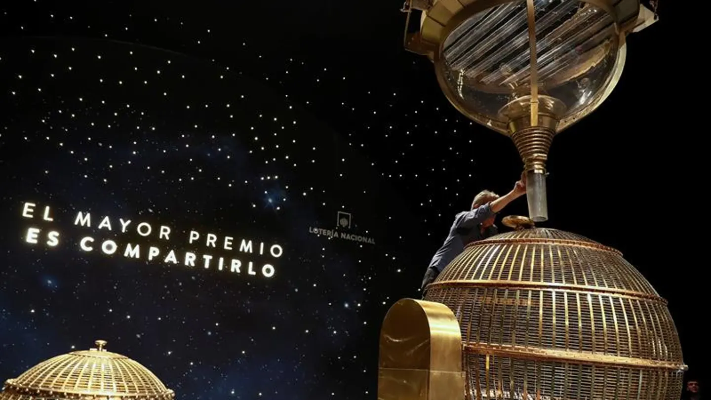 Los bombos de la Lotería, preparados para el sorteo de Navidad Los bombos de la Lotería, preparados para el sorteo de Navidad