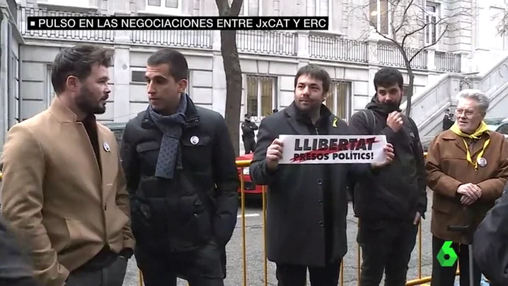 Miembros de ERC frente al TS en apoyo a Oriol Junqueras