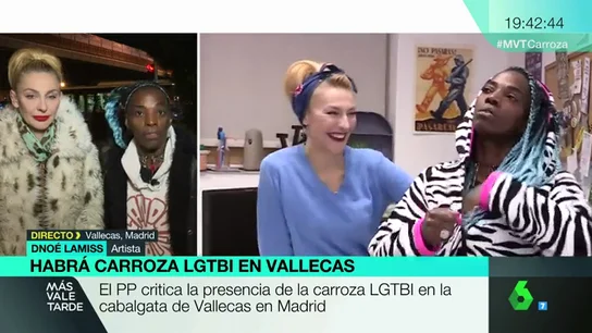 Dos de las reinas protagonistas de la 'carroza por la diversidad' en la cabalgata de Reyes de Vallecas Dos de las reinas protagonistas de la 'carroza por la diversidad' en la cabalgata de Reyes de Vallecas