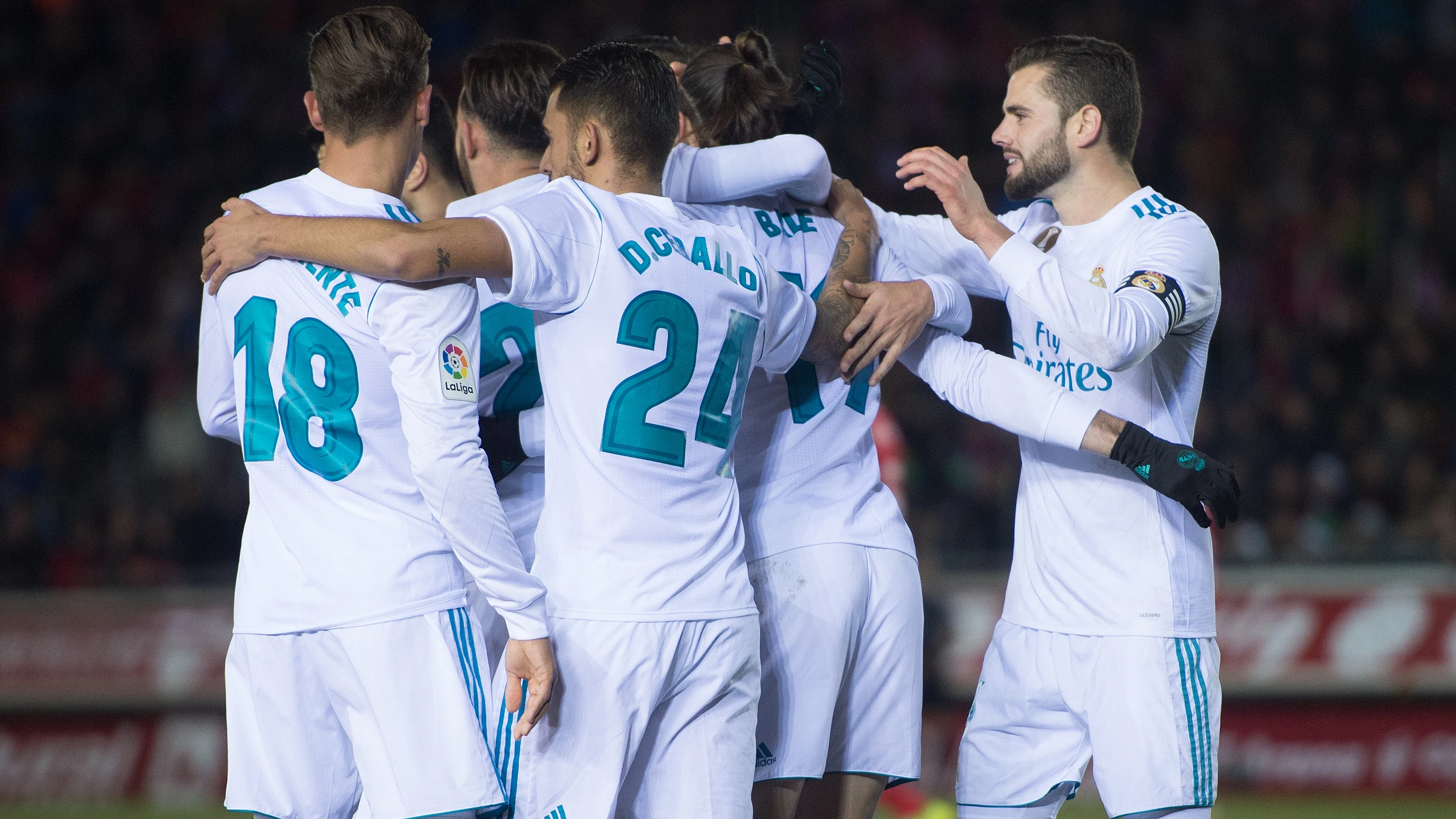 Los jugadores del Real Madrid celebran un gol