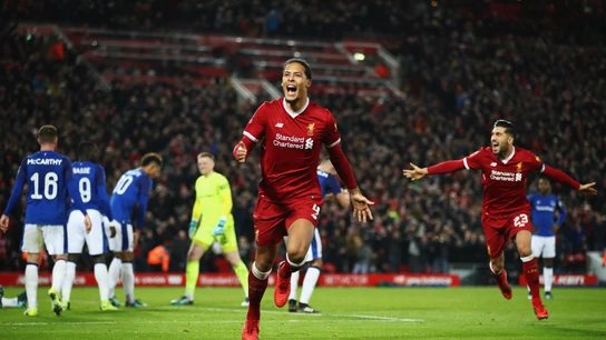 Van Dijk celebra su primer gol como jugador del Liverpool Van Dijk celebra su primer gol como jugador del Liverpool