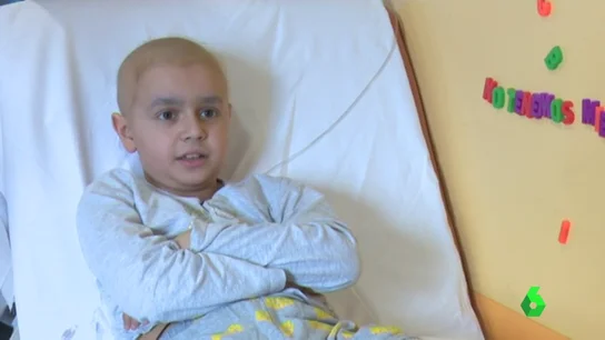 Niño con cáncer Niño con cáncer