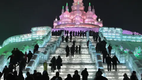 El mayor festival de esculturas de hielo del mundo Festival Internacional de Hielo y Nieve de Harbin