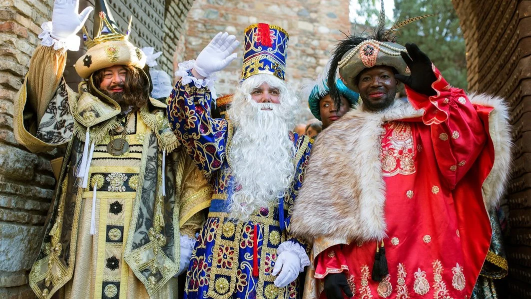 Los Reyes Magos a su salida de la alcazaba de Málaga