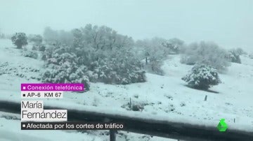 María Fernández, atrapada en la AP-6 por la fuerte nieve: "No podemos movernos porque el suelo es hielo"