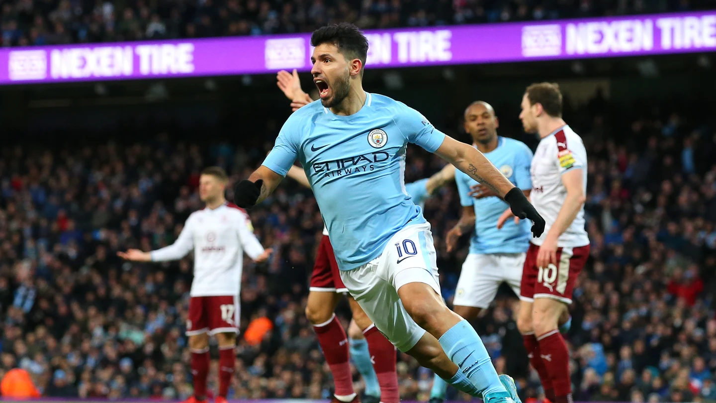Agüero celebra uno de sus goles con el Manchester City Agüero celebra uno de sus goles con el Manchester City