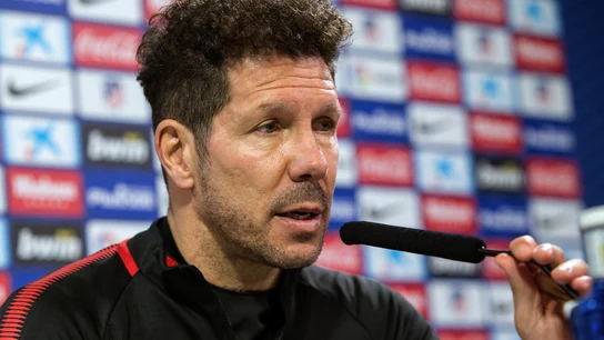 Simeone durante la rueda de prensa previa al Lleida Simeone durante la rueda de prensa previa al Lleida