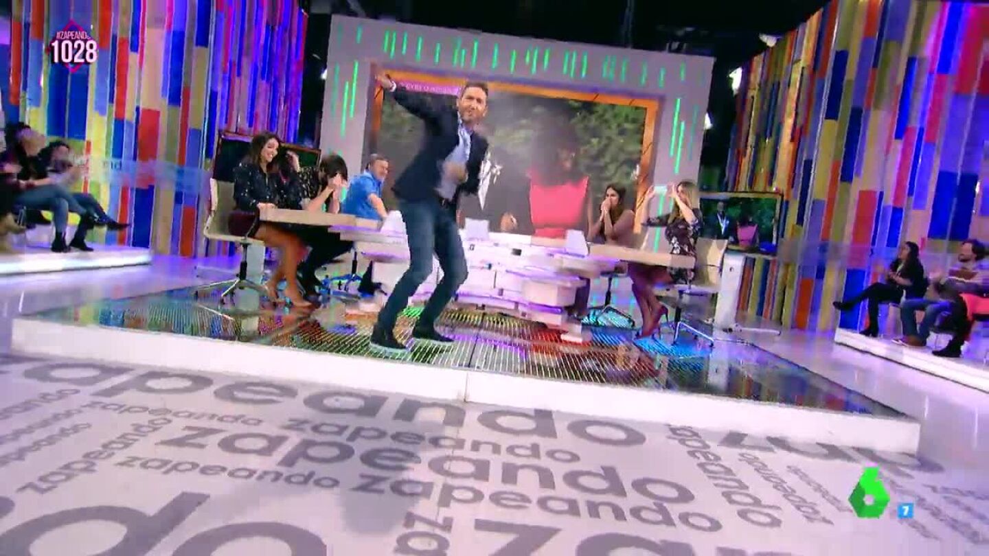 Frank Blanco se desata en el plat&oacute; de Zapeando a ritmo de 'Sugar' de Maroon 5 