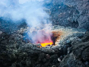 Detalle del volcán Etna Detalle del volcán Etna