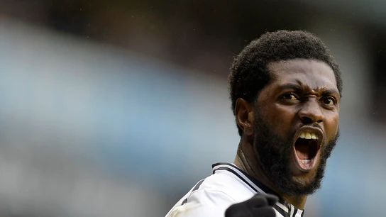 Adebayor en su etapa en el Tottenham Adebayor en su etapa en el Tottenham