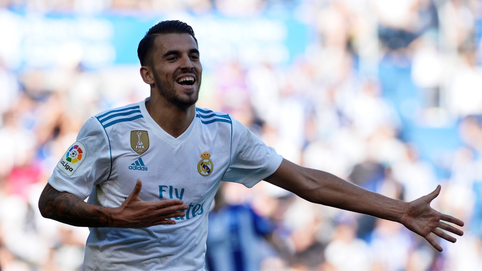 Ceballos celebra un gol con el Real Madrid
