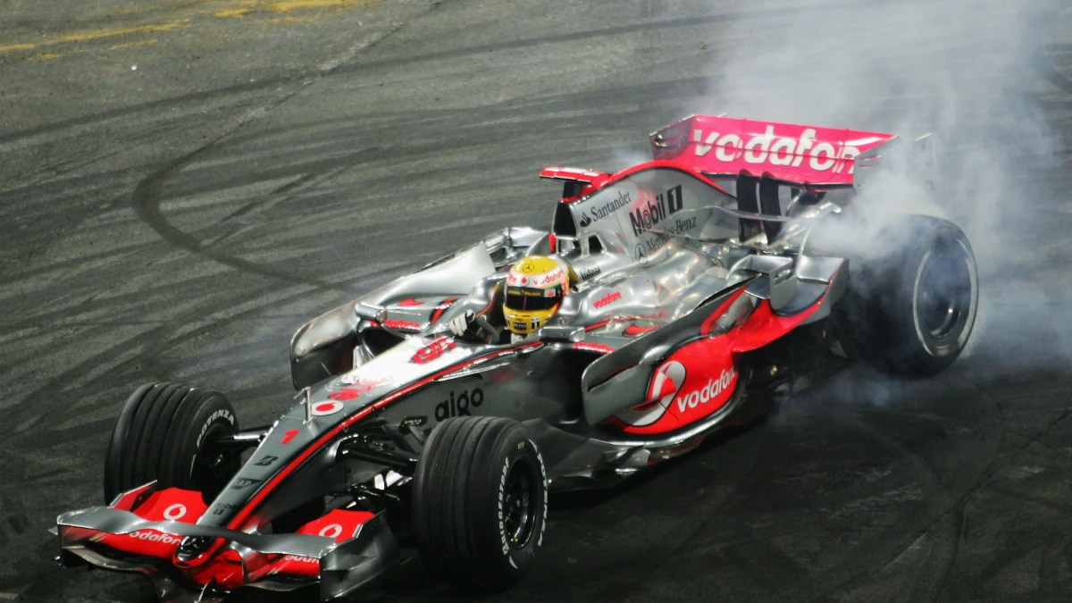 Hamilton, a bordo del McLaren campeón de 2008