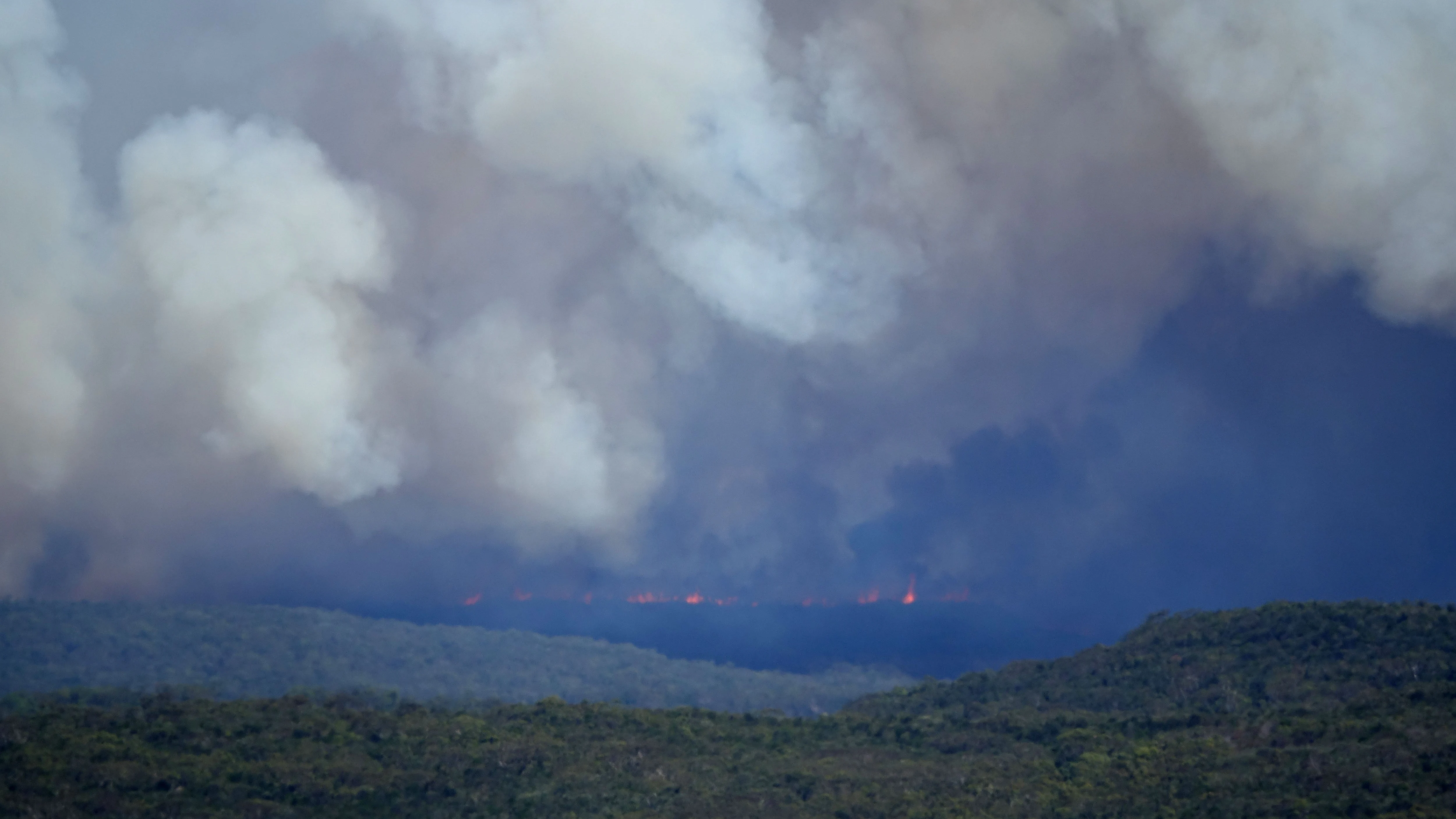 Incendio en un parque natural al sur de Sídney