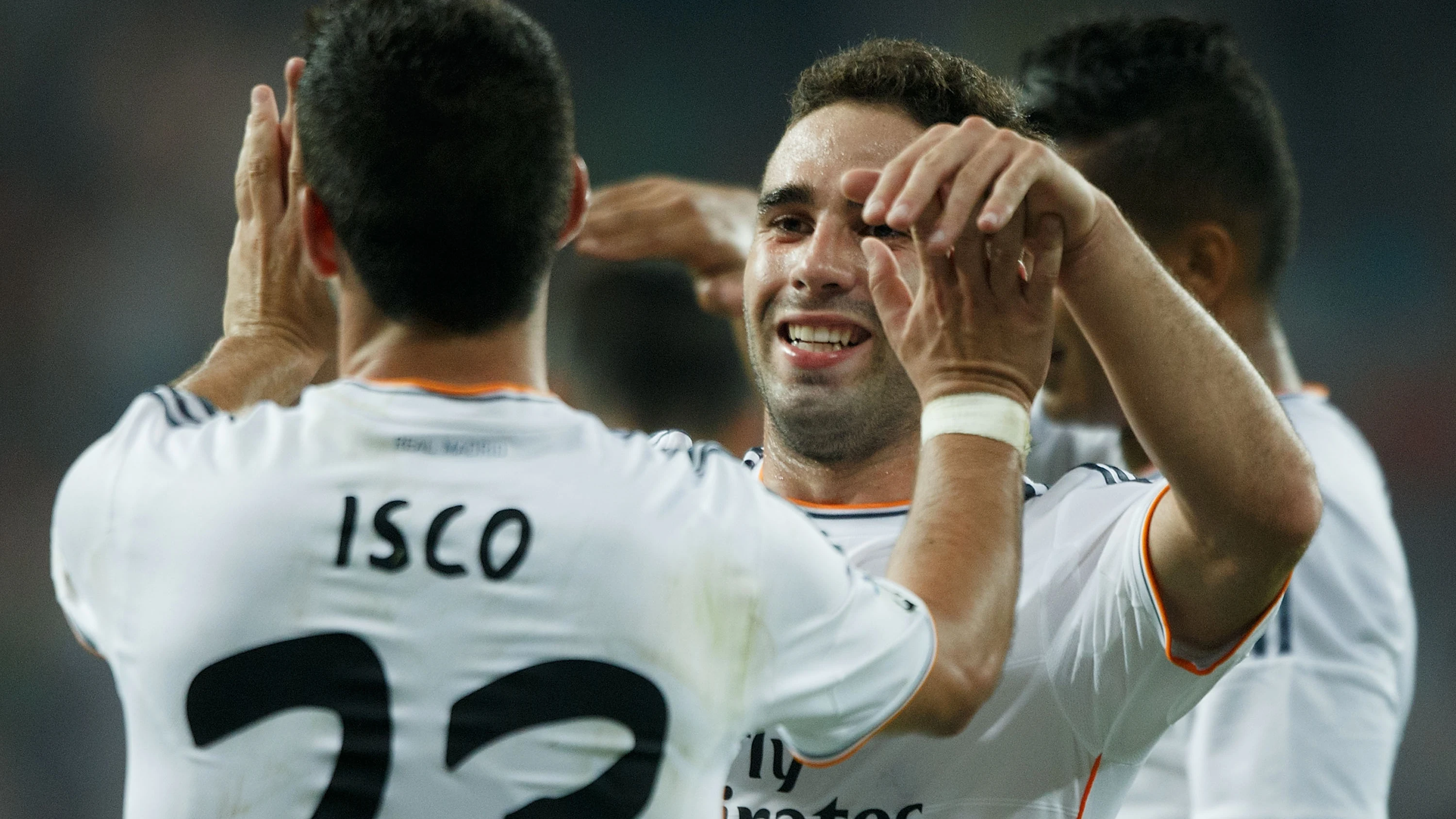 Isco y Carvajal celebran un gol con el Real Madrid