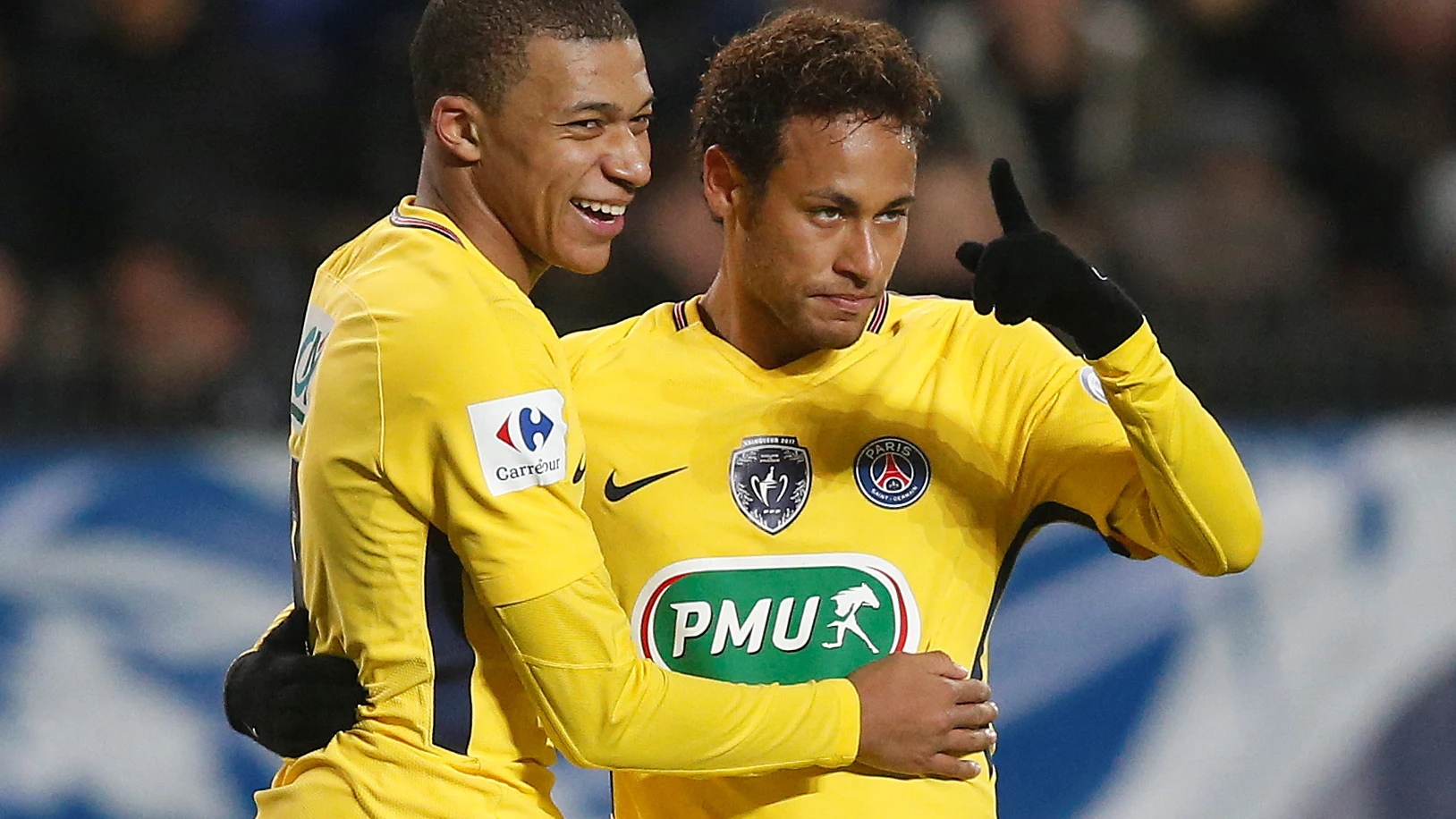 Mbappe y Neymar durante un encuentro