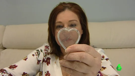 Toñi, una de las mujeres afectadas por el anticonceptivo Essure Toñi, una de las mujeres afectadas por el anticonceptivo Essure