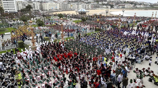 Imagen de la tamborrada en San Sebastián Imagen de la tamborrada en San Sebastián