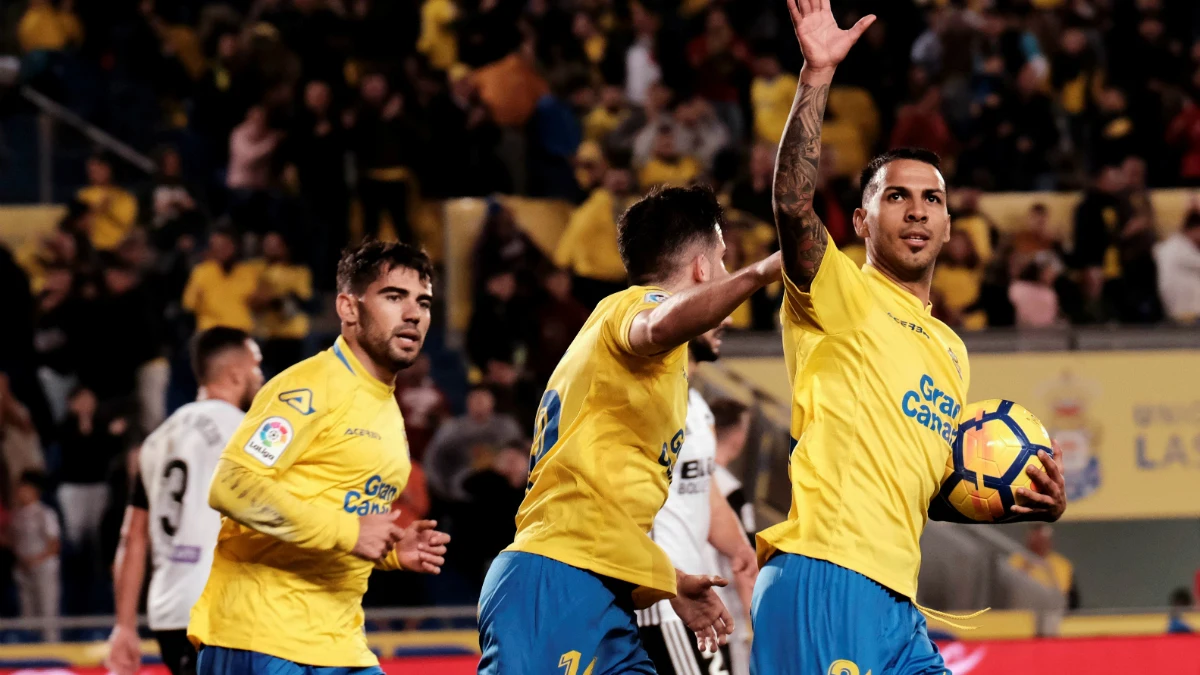 Jonathan Viera celebra un gol