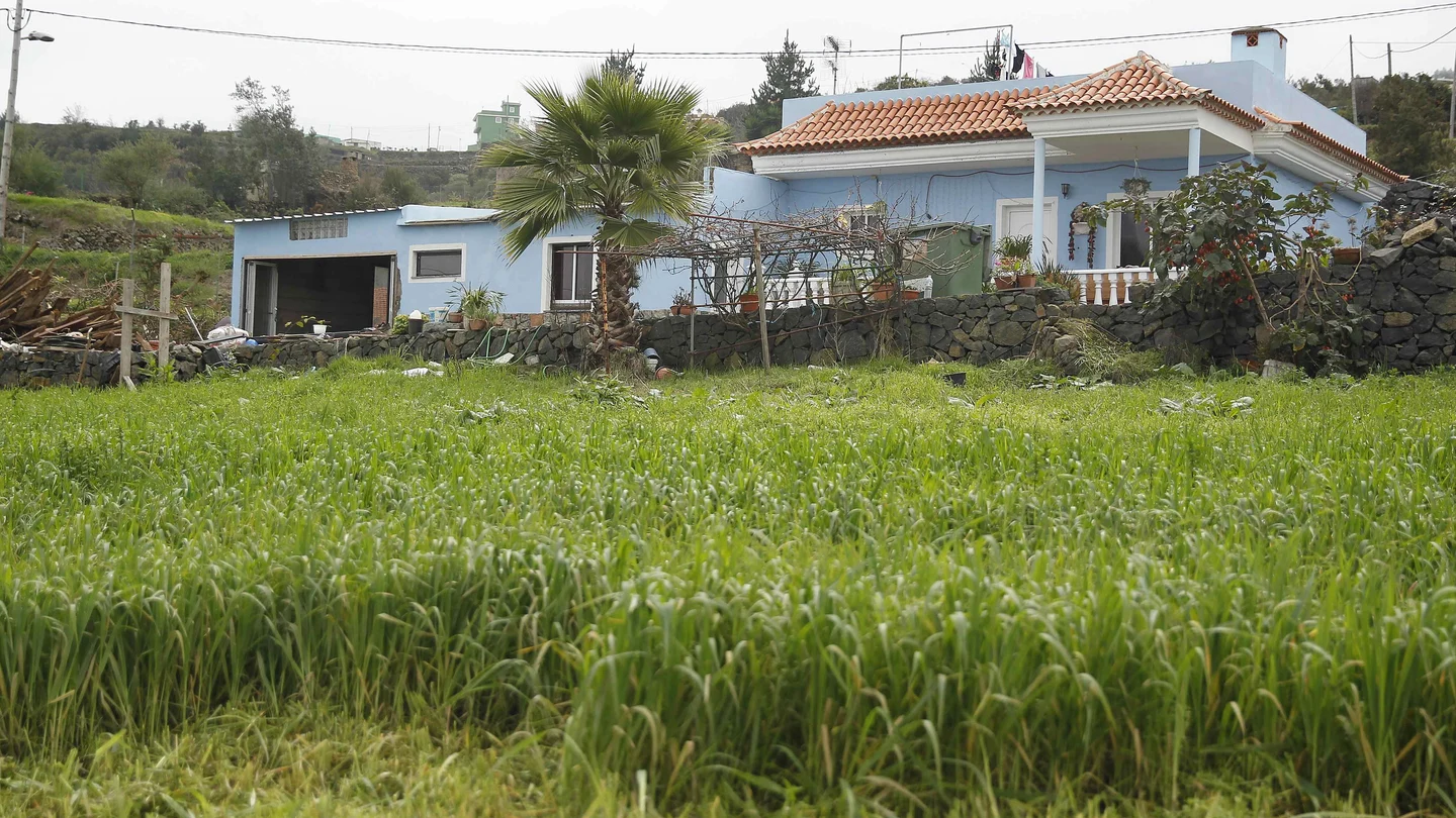 Exterior de la vivienda ubicada en el municipio tinerfeño de Los Realejos donde se registró el suceso Exterior de la vivienda ubicada en el municipio tinerfeño de Los Realejos donde se registró el suceso
