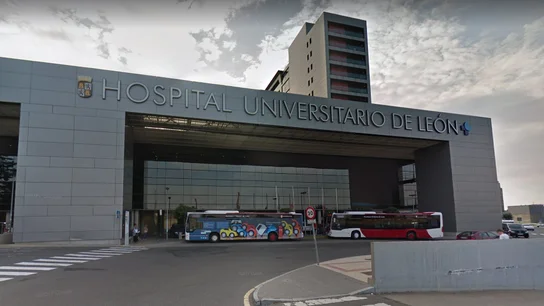 Fachada del Hospital Universitario de León Fachada del Hospital Universitario de León