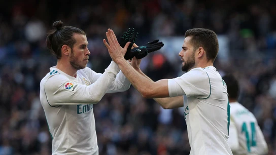 Bale y Nacho celebran el 2-1 del Real Madrid ante el Deportivo Bale y Nacho celebran el 2-1 del Real Madrid ante el Deportivo