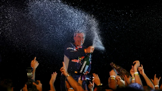 Carlos Sainz celebra su victoria en el Dakar Carlos Sainz celebra su victoria en el Dakar