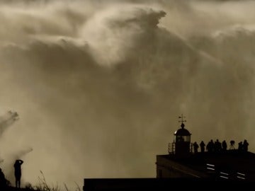 La ola que Vau surfeó en Nazaré La ola que Vau surfeó en Nazaré