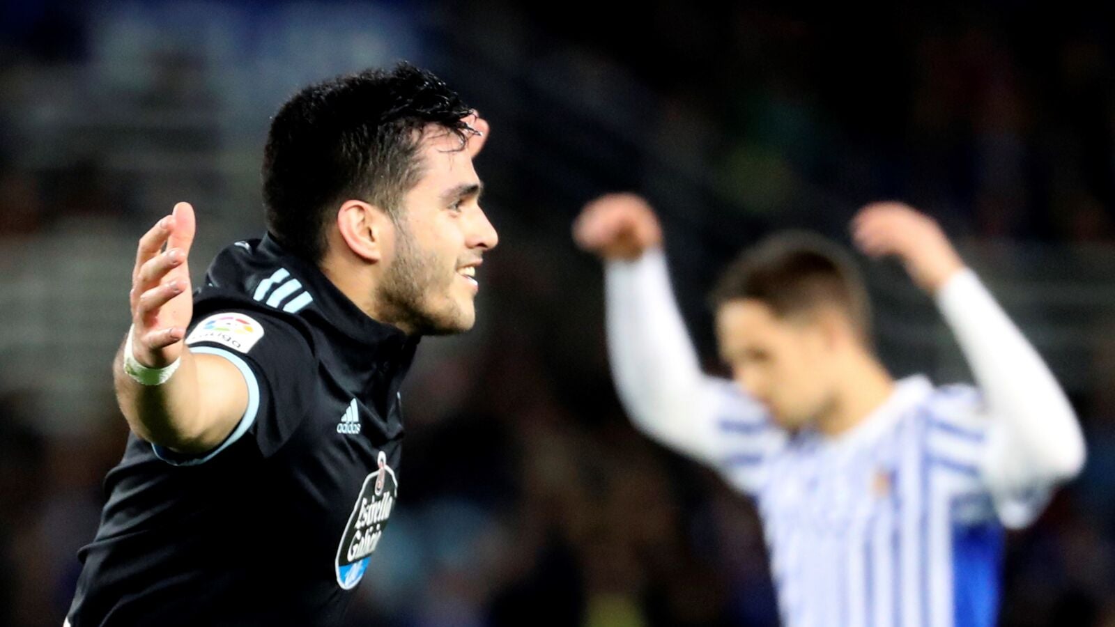 Maxi G&oacute;mez celebra su gol contra la Real Sociedad
