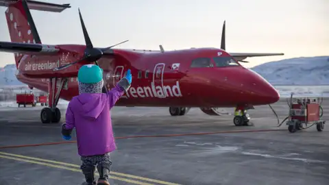 Air Greenland Trucos para viajar en familia sin dejarnos el presupuesto