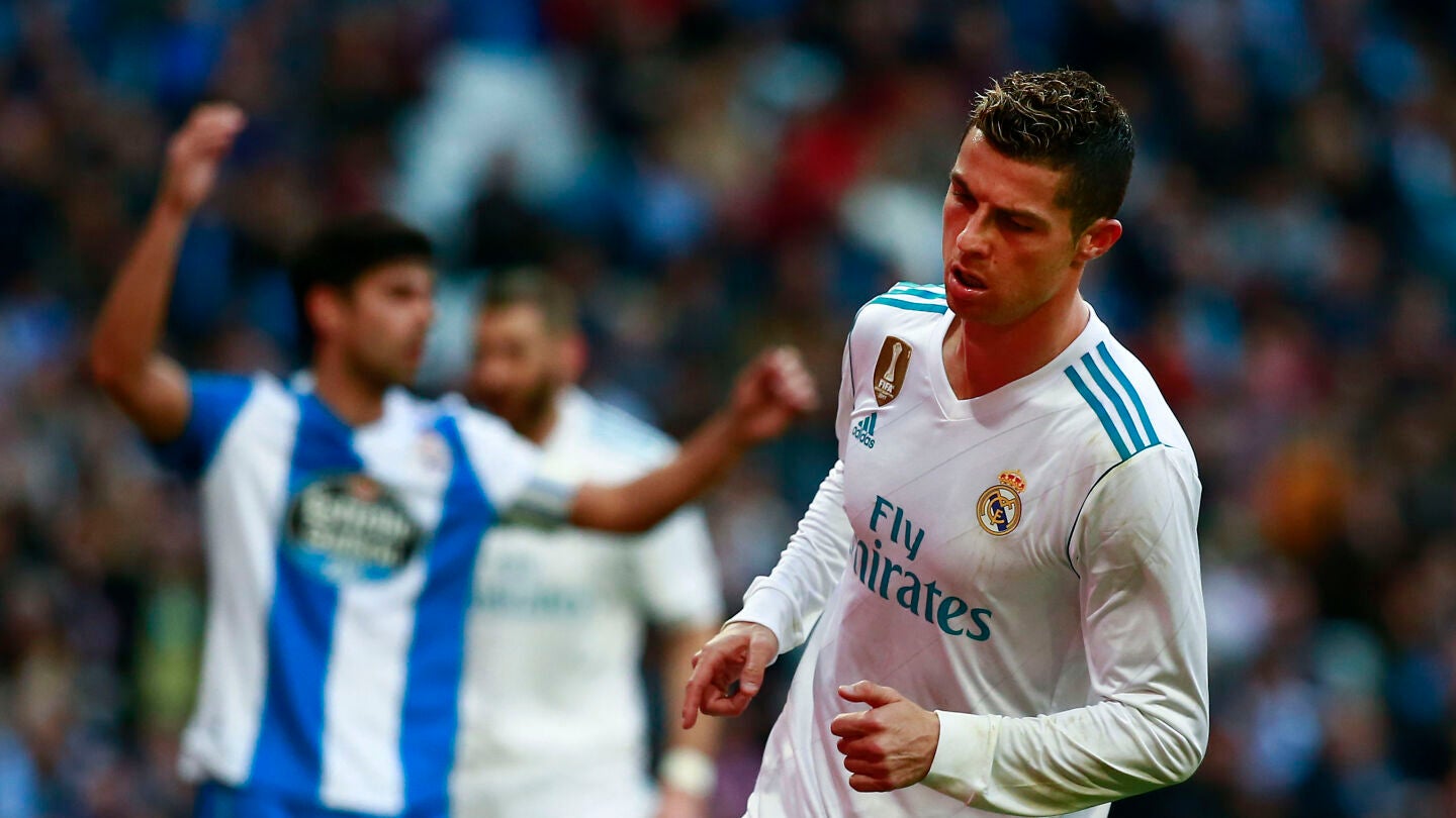 Cristiano Ronaldo, tras marcar uno de sus goles ante el Deportivo