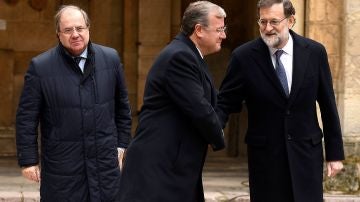Mariano Rajoy advierte al Puigdemont y al Parlament