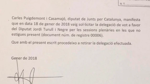 Documento en el que Junts per Catalunya retira la petición de delegación de voto de Puigdemont