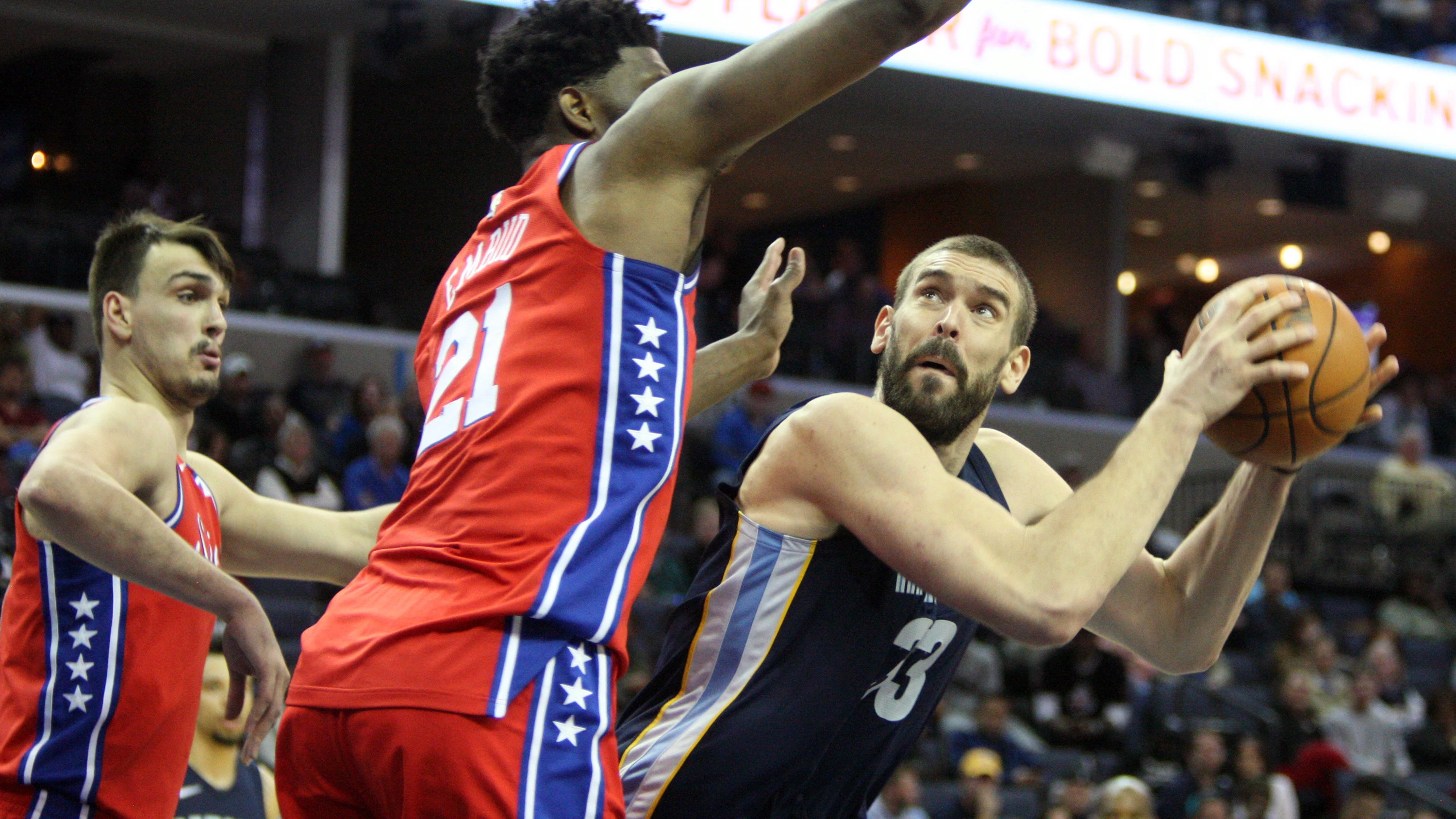 Marc Gasol, en acción ante los Sixers