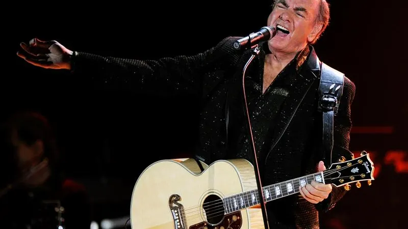 El cantante estadounidense Neil Diamond durante un concierto en Zúrich