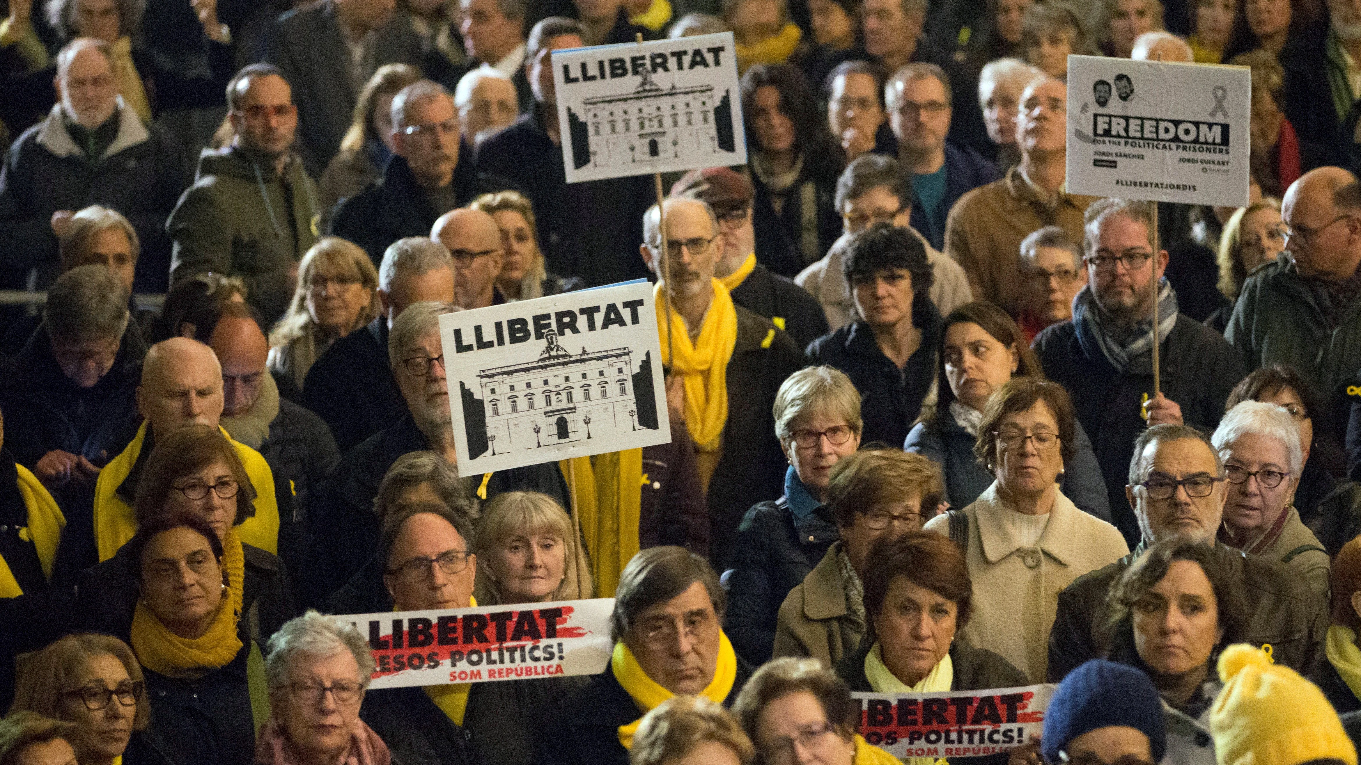 Concentración en Barcelona por Jordi Sànchez y Jordi Cuixart (archivo)