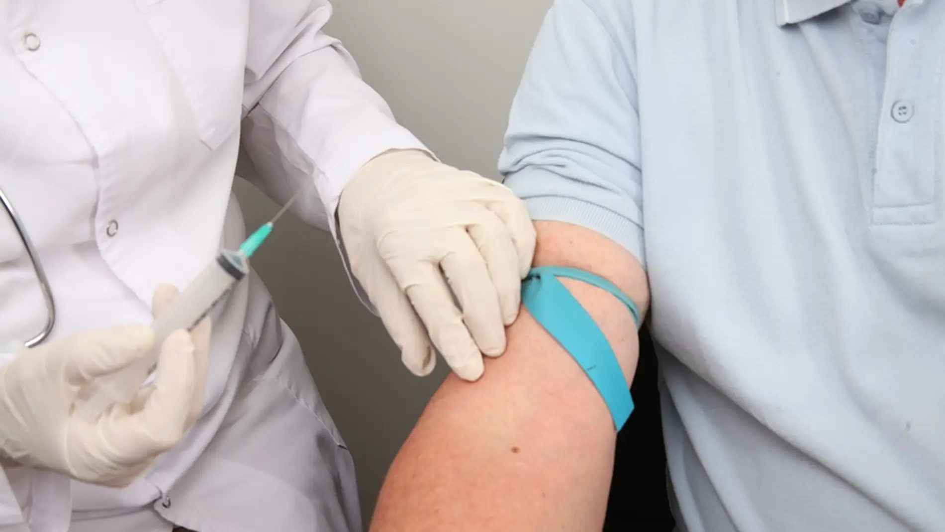 Duele mas colocar un cateter en una vena o extraer sangre de una arteria